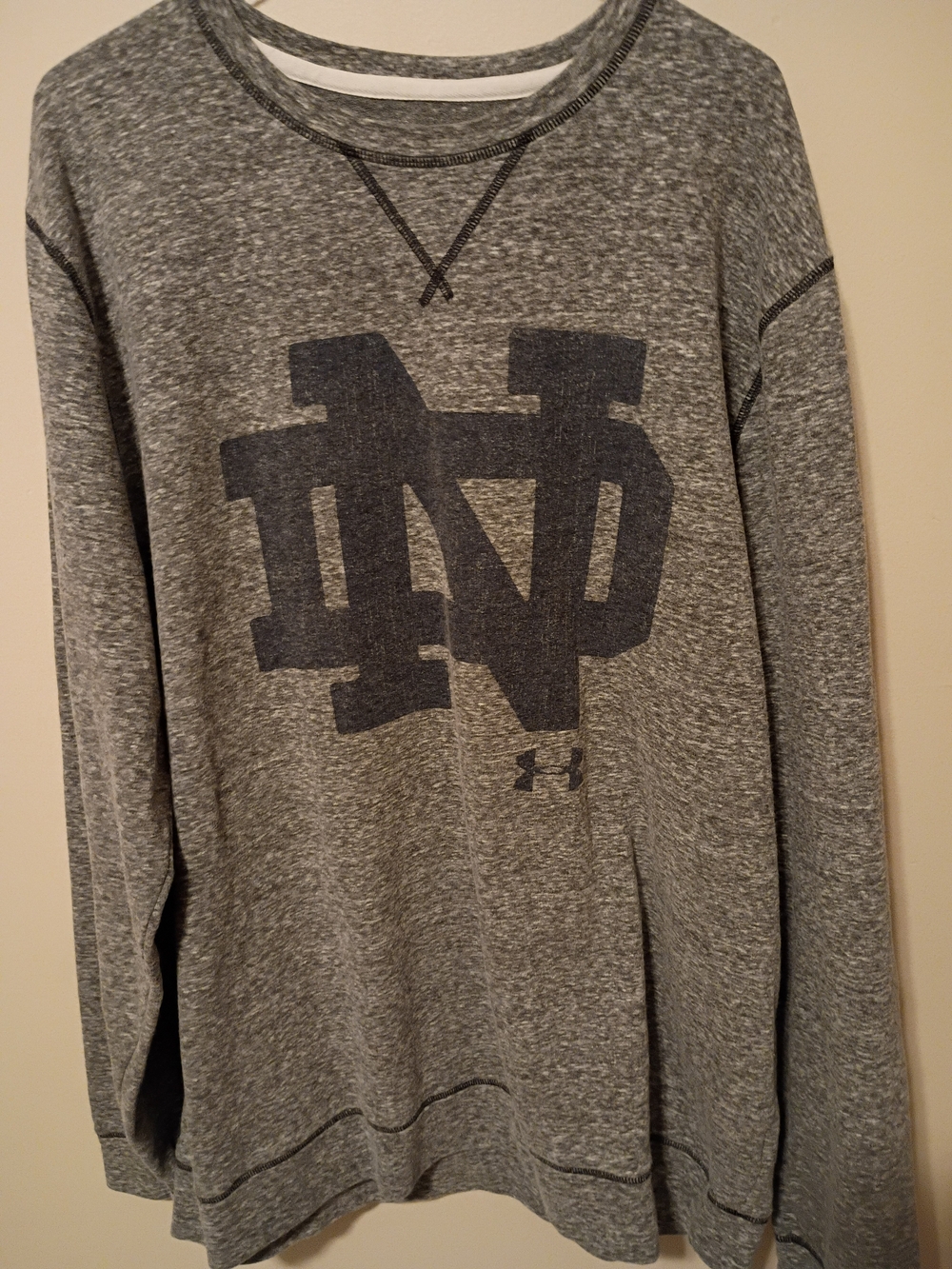 Under Armour Men’s Gray Notre Dame Crewneck Sweatshirt